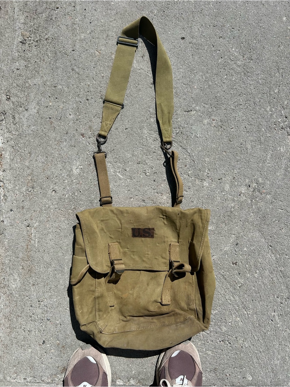 Vintage 1942 Canvas US Military Olive Green Shoulder Bag